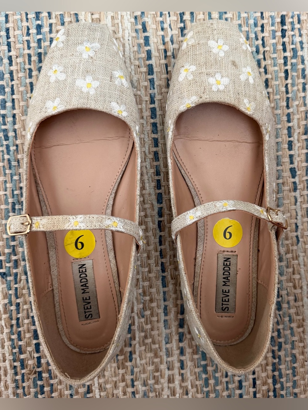 Steve Madden Beige Floral Mary-Jane Flats with White Daisies